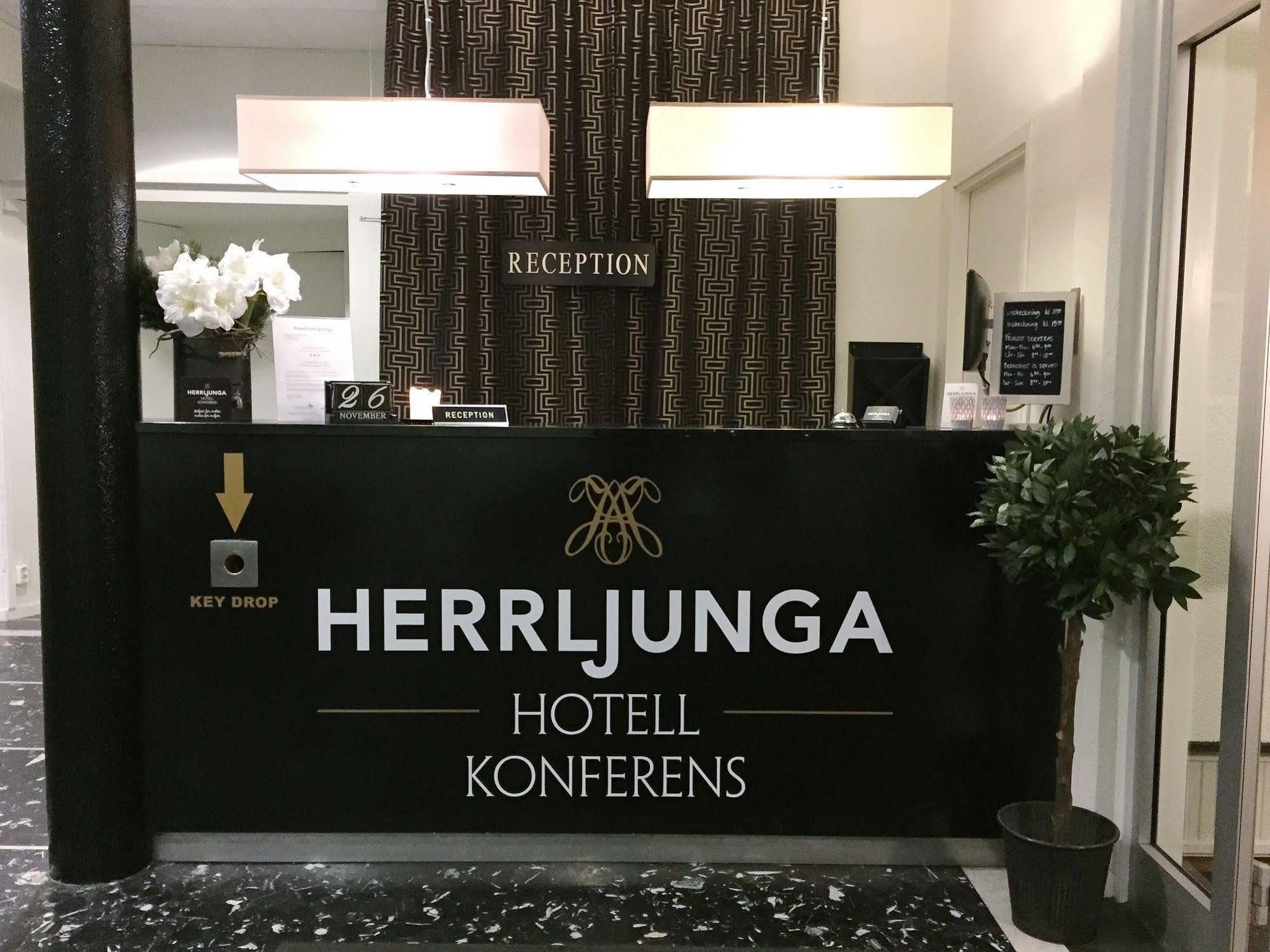 赫瑞尔昂盖酒店 Herrljunga 外观 照片
